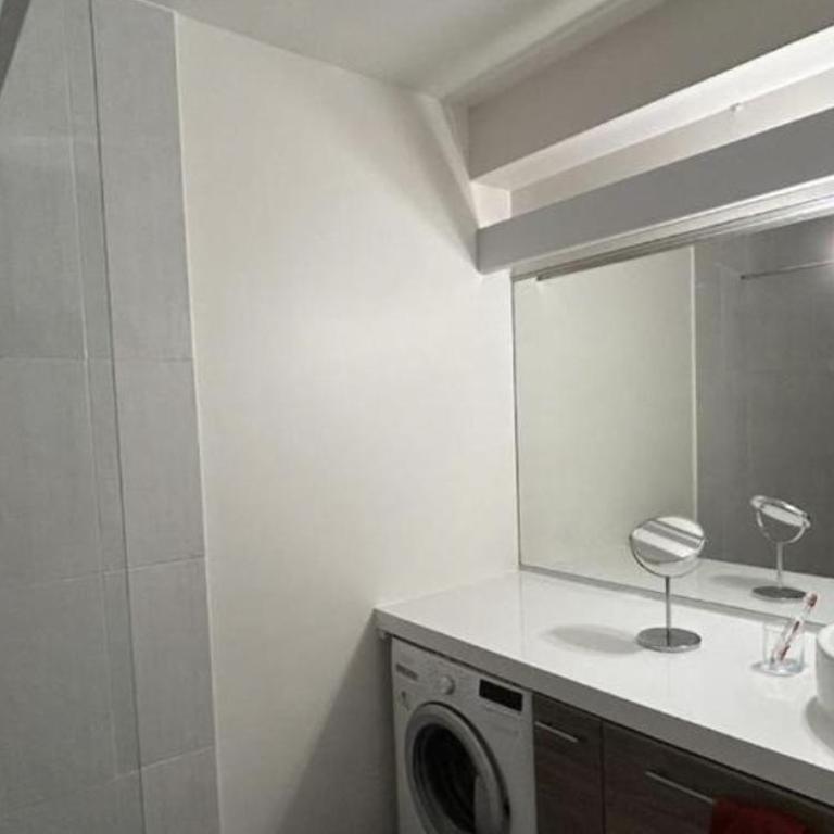 Live like a Parisian view - One-Bedroom Apartment - 5