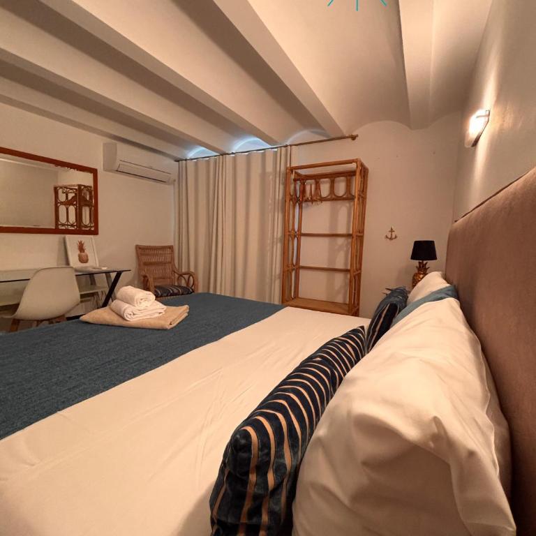 Son de Mar. Único - Three-Bedroom House - 36