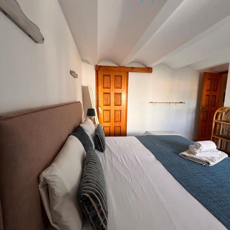 Son de Mar. Único - Three-Bedroom House - 38