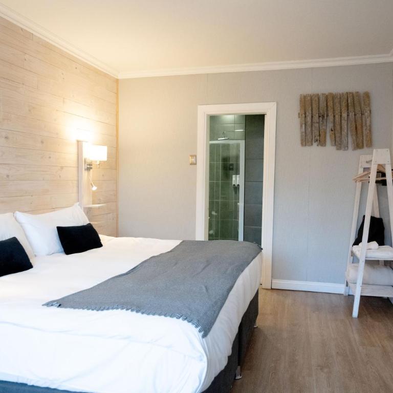 Hostal Boutique Puerta Roja - Habitación Doble Superior - 1 o 2 camas - 2