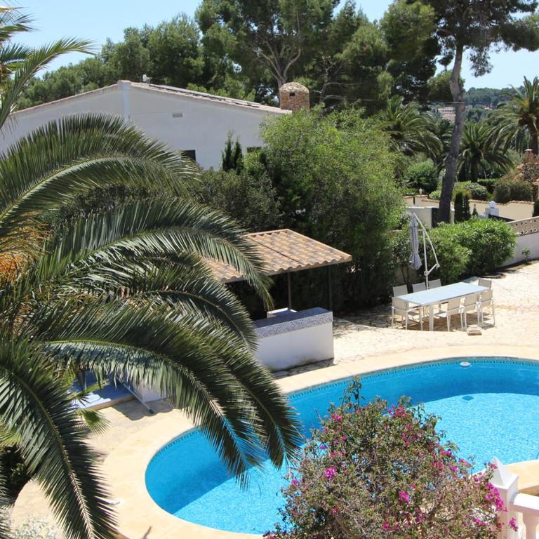 Maravillosa villa en Moraira con piscina privada y jardín, cercana a la playa, ideal para familias - HISP-216-207 - Villa - 10