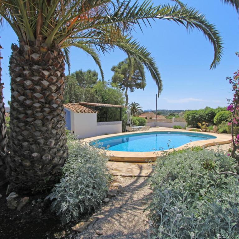 Maravillosa villa en Moraira con piscina privada y jardín, cercana a la playa, ideal para familias - HISP-216-207 - Villa - 15