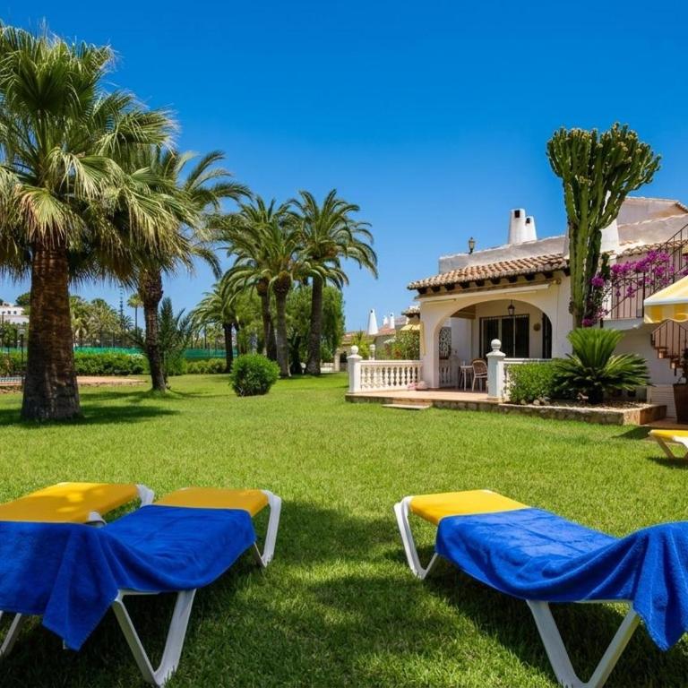 Alquiler vacacional en Moraira con piscina y jardín para 4 personas, cerca de la playa - HISP-216-235 - Maison de Vacances - 1