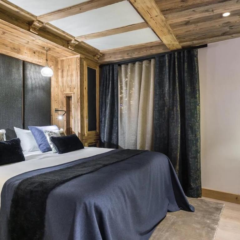 Luxury Chalet with Timeless Elegance in Courchevel - Chalet - 19