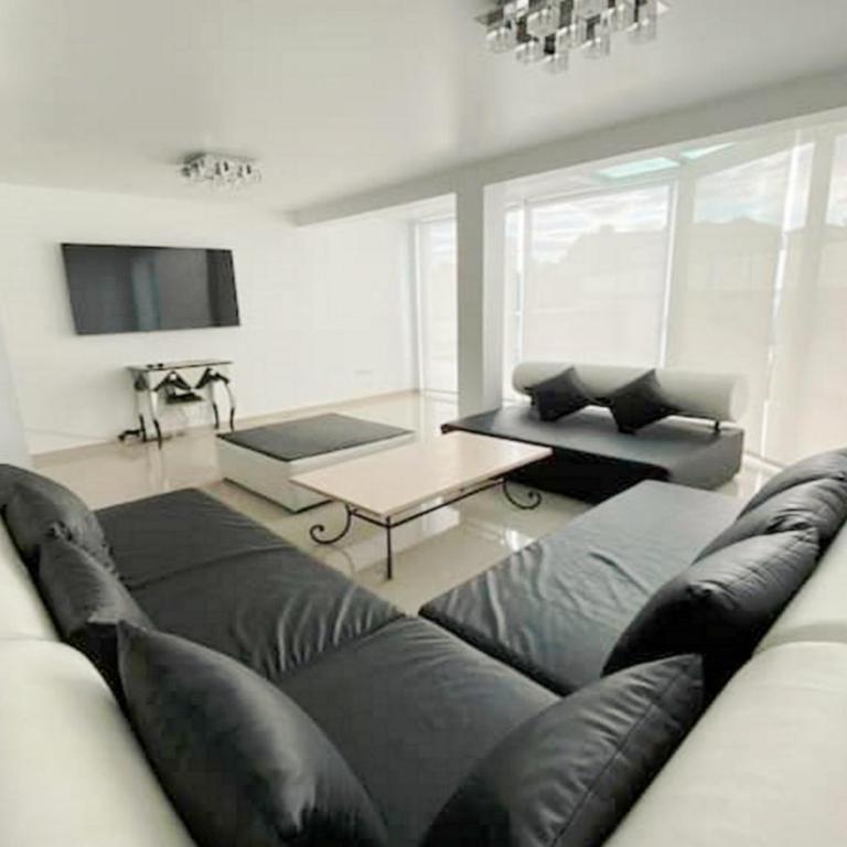 Villa Siroco en canal y cerca de la playa - Villa - 7
