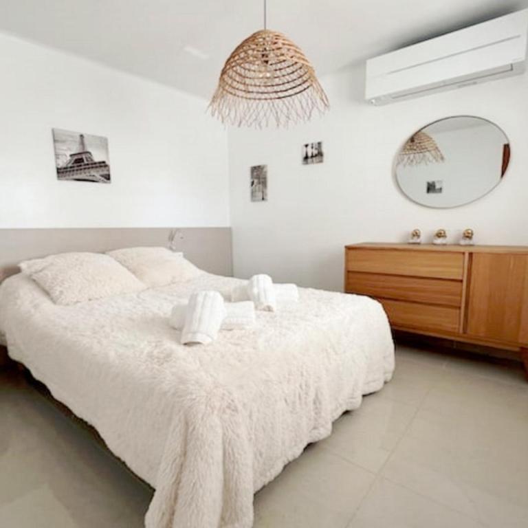 Villa Siroco en canal y cerca de la playa - Villa - 16