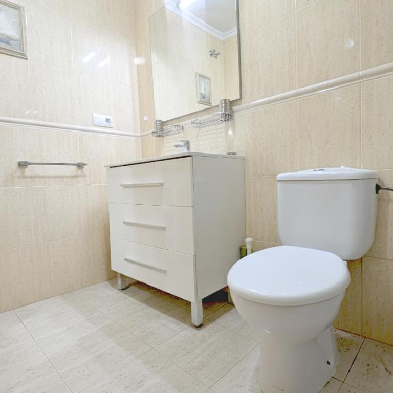 Enorme Terraza y Piscina "Los Leones" - Apartamento de 2 dormitorios - 15