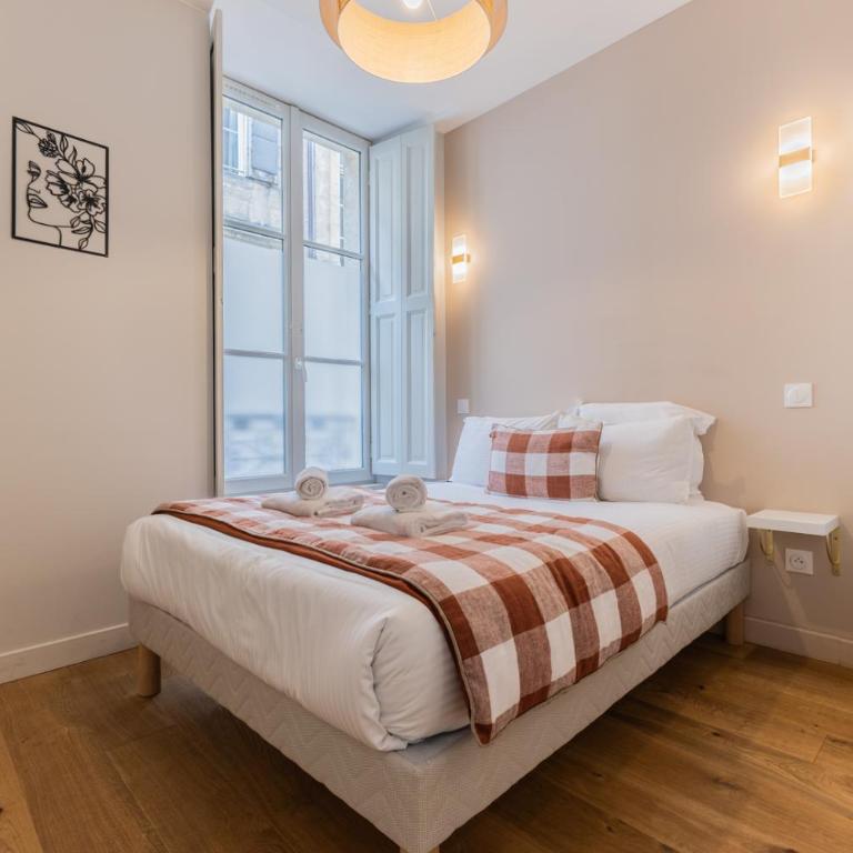 Appartements 3 Chambres de luxe 6 personnes, Centre Ville, Clim, Ascenseur - Premium Apartment mit 3 Schlafzimmern - 8