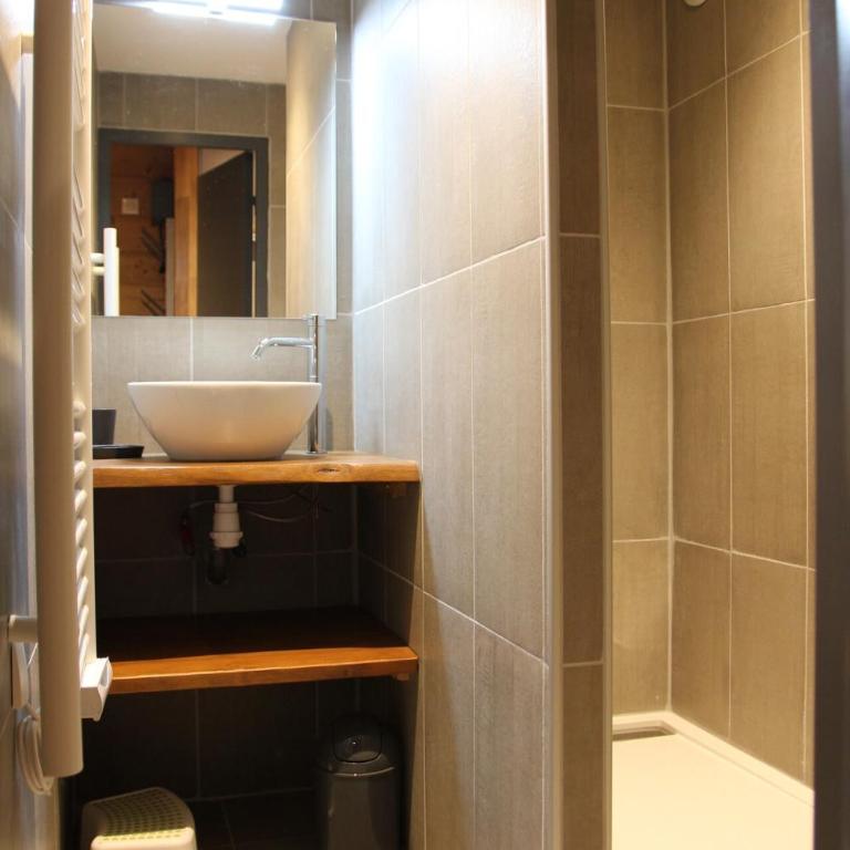 Résidence Roche Blanche - Val Thorens location: Beau studio cabine rénové MAE-9086 - Apartment - 13