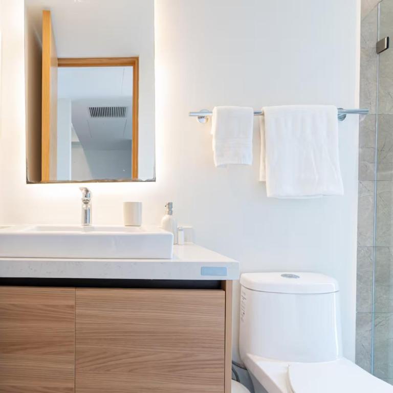 Beachfront Condo Roof Pool 5th Ave 2 Blocks Gym - 3BR Oceanview Rooftop Pool & Balcony - 20