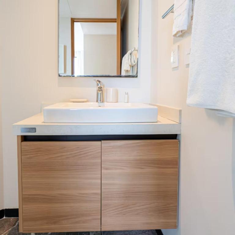 Beachfront Condo Roof Pool 5th Ave 2 Blocks Gym - 3BR Oceanview Rooftop Pool & Balcony - 22