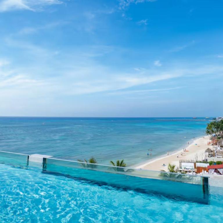Beachfront Condo Roof Pool 5th Ave 2 Blocks Gym - 3BR Oceanview Rooftop Pool & Balcony - 1