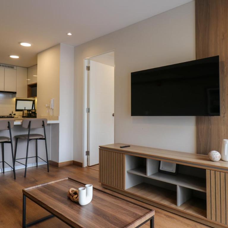 Schell Prime Living in the Heart of Miraflores by Wynwood House - Two-Bedroom Standard Apartment - 11