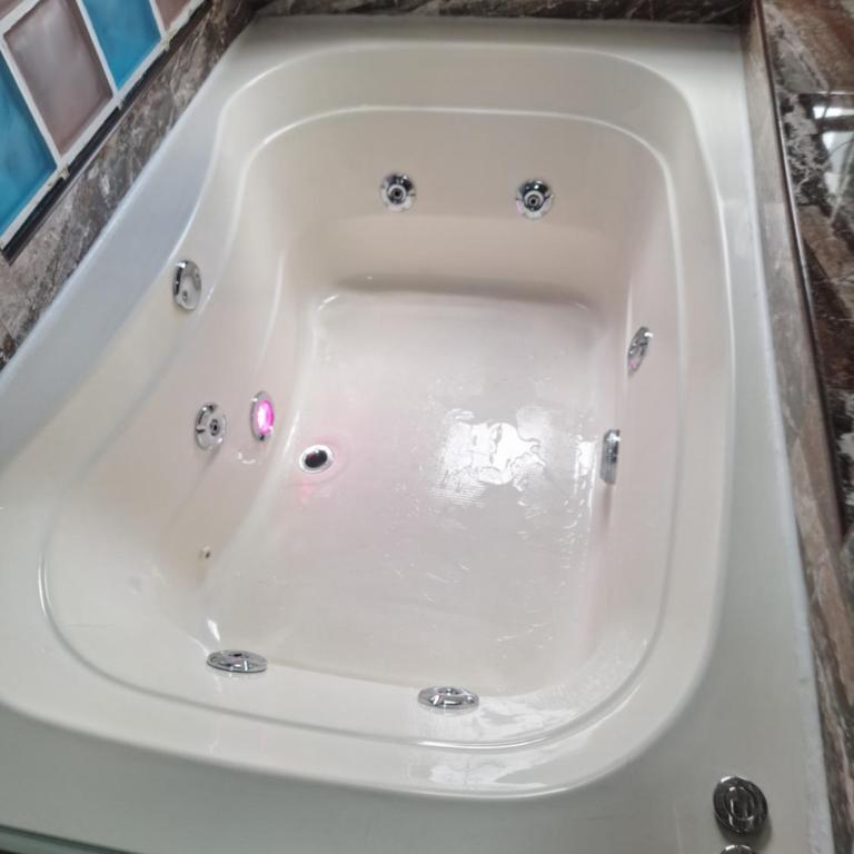 Hotel Apartasuite Normandia - Deluxe Double Room with Bath - 7