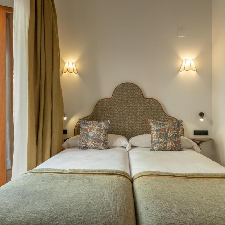Trajano 44- Sevilla Luxury by Valcambre - Apartamento de 2 dormitorios con balcón - 1