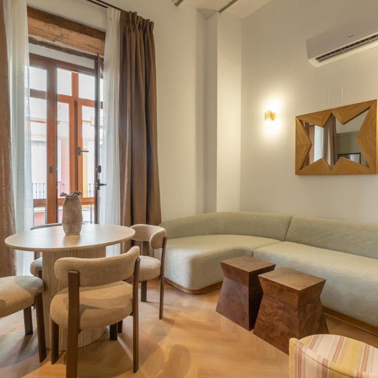 Trajano 44- Sevilla Luxury by Valcambre - Apartamento de 2 dormitorios con balcón - 11