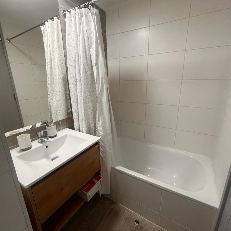 Oceana Suites Movistar Arena I Eco España - Estudio con balcón - 7