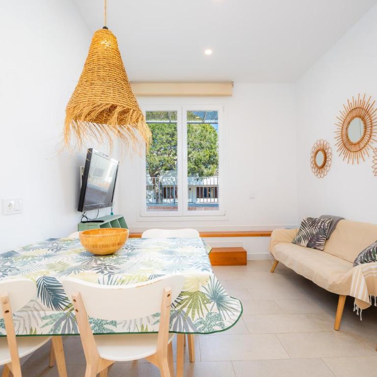 Apartamento C - Appartamento Deluxe con 2 Camere da Letto e Balcone - 3