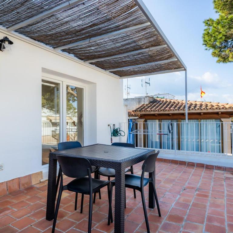 Apartamento B - Appartamento Deluxe con 2 Camere da Letto e Balcone - 2