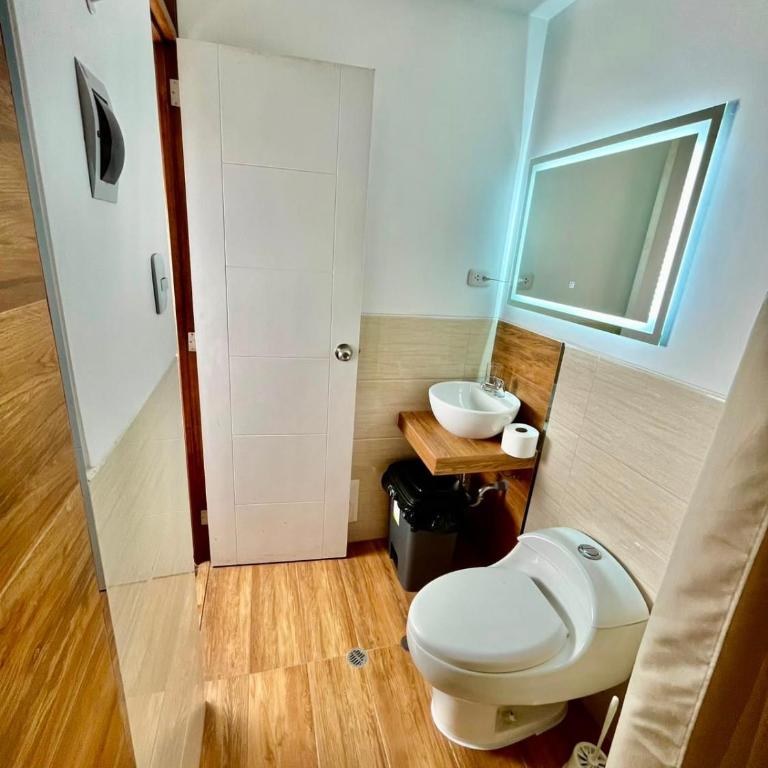 Private Bedroom 1 - Shared Apartment with 2 Bedrooms - Queen Room - 21