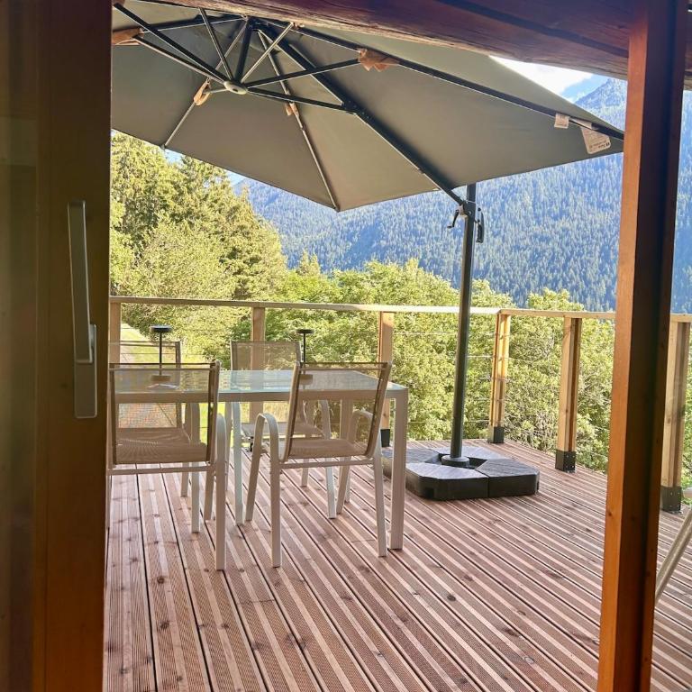 Chalet en pleine nature au-dessus du village - Three-Bedroom Apartment - 6
