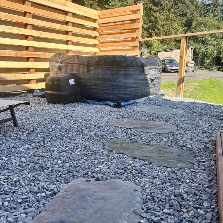 Chalet en pleine nature au-dessus du village - Three-Bedroom Apartment - 9