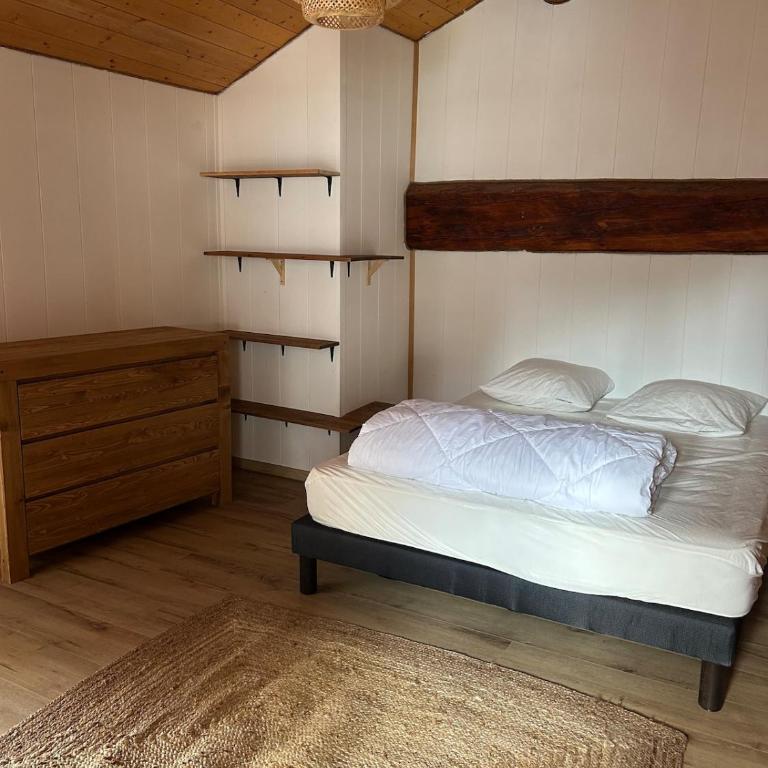Chalet en pleine nature au-dessus du village - Three-Bedroom Apartment - 17