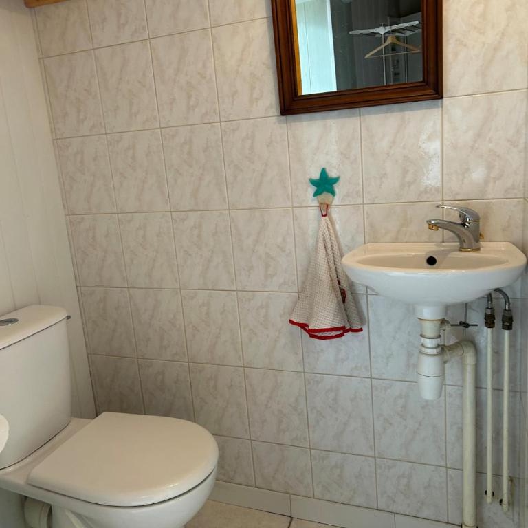 Chalet en pleine nature au-dessus du village - Three-Bedroom Apartment - 20