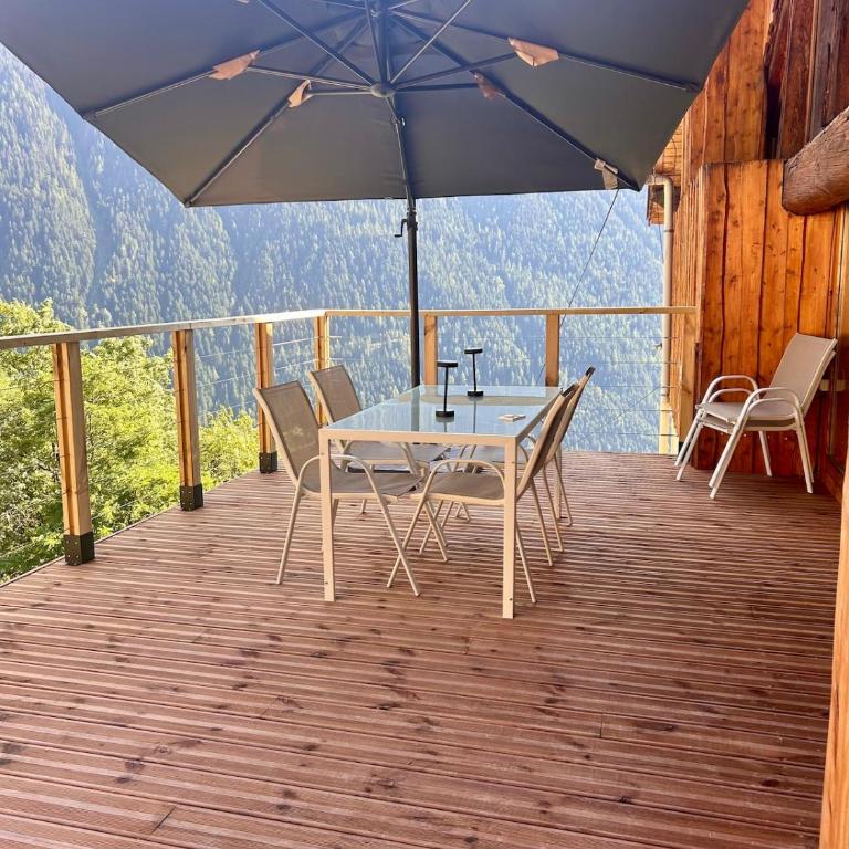Chalet en pleine nature au-dessus du village - Three-Bedroom Apartment - 25