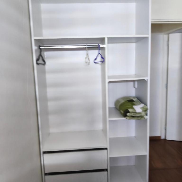 Av Brasil, hospital policial - Three-Bedroom Apartment - 12