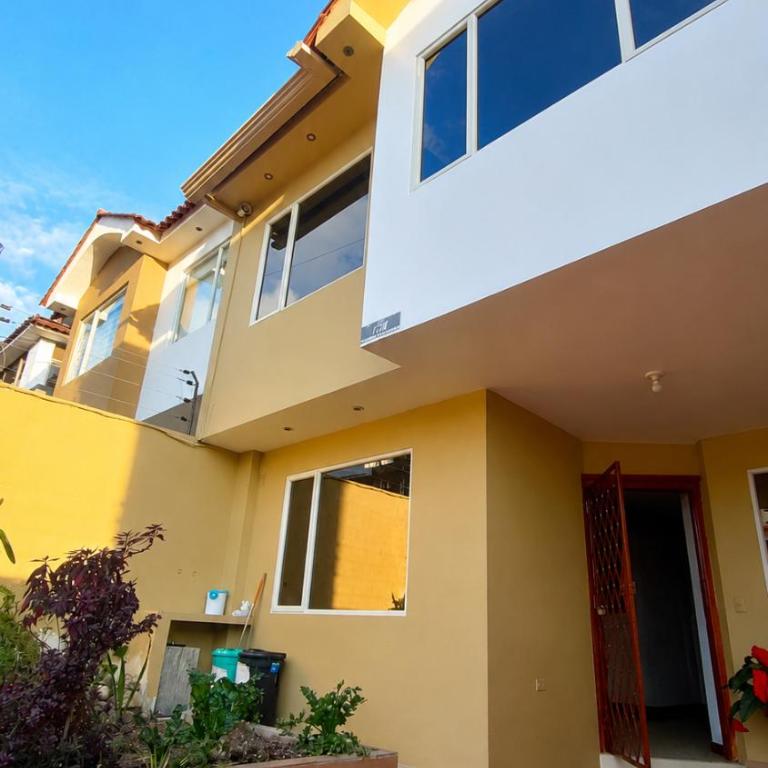 Casa Residencial Familiar - Casa de 3 dormitorios - 4