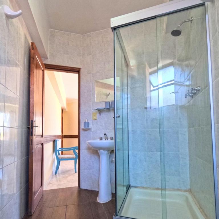 Suites y estudios modernos con wifi rápido en Tarija - Habitación Doble Estándar - 4
