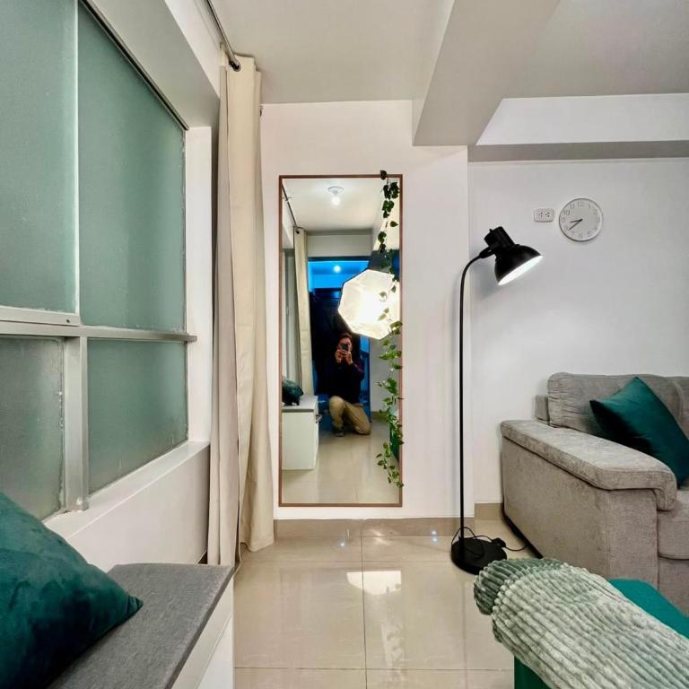 Private Bedroom 2 - Shared Apartment with 2 Bedrooms - Queen Room - 13