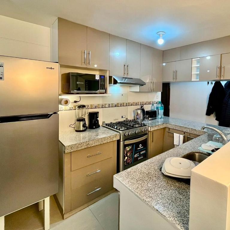 Private Bedroom 2 - Shared Apartment with 2 Bedrooms - Queen Room - 15