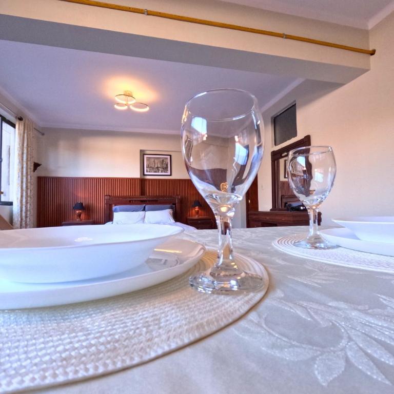 Suites y estudios modernos con wifi rápido en Tarija - Estudio Estándar - 3