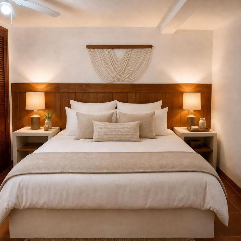MIO Cancún Hotel Boutique - Suite con cama grande y balcón - 28