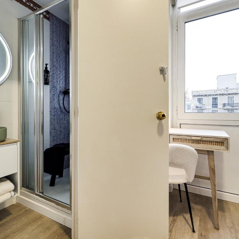 Casa modernista en Paseo de Gracia - Apartment - 41