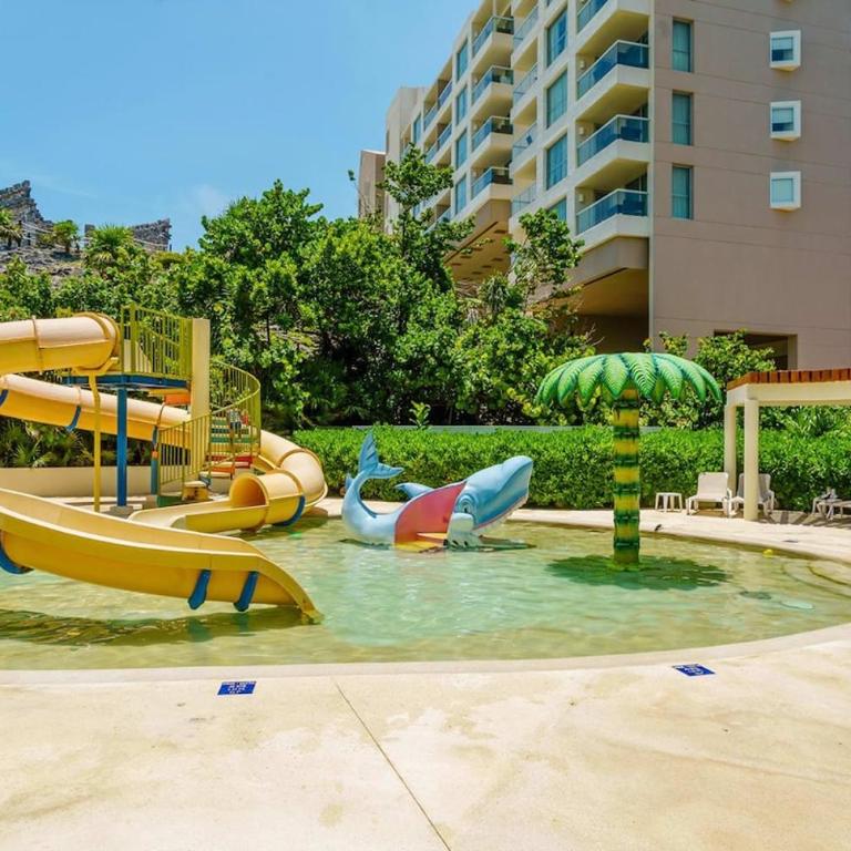 Fabulous Oceanview Suite Access to Beach & Pools - Three-Bedroom Apartment - 26