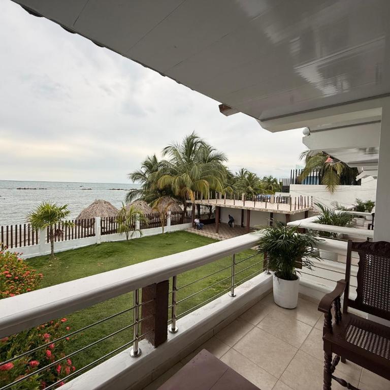 Playas San Antonio - Family Room with Terrace - 11