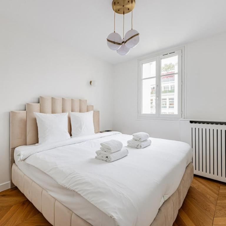 Avenue Montaigne - Champs Elysées - Unobstructed view - Appartement 2 Chambres - 2