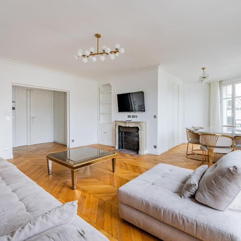 Avenue Montaigne - Champs Elysées - Unobstructed view - Appartement 2 Chambres - 13