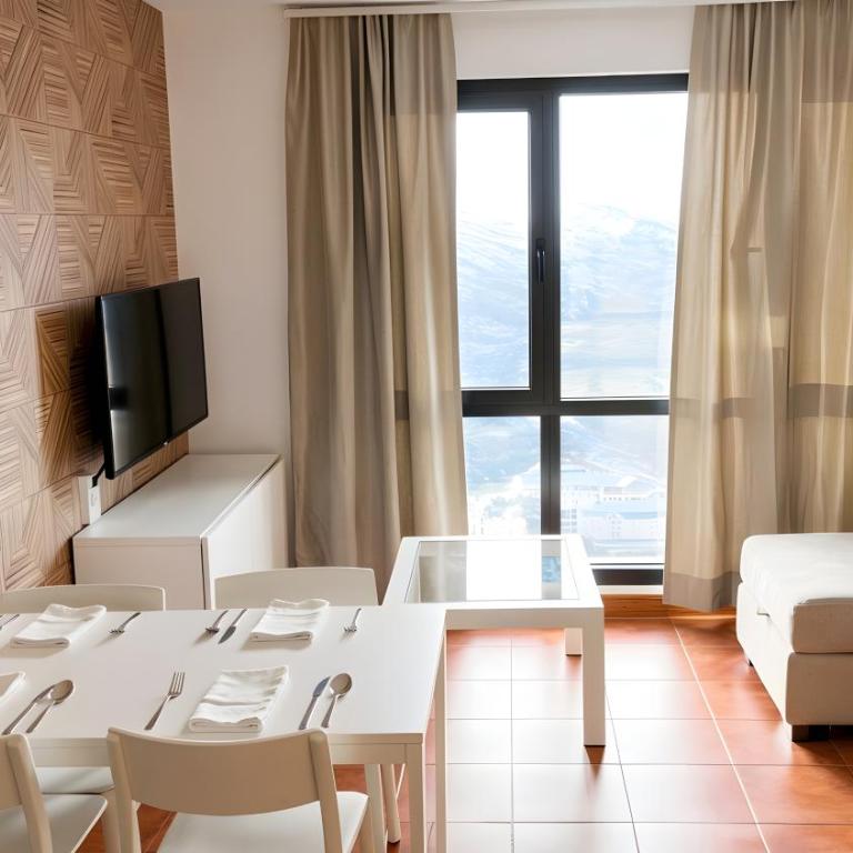 apartamento en el edificio monte oiz zona media de sierra nevada. - Appartement - 28