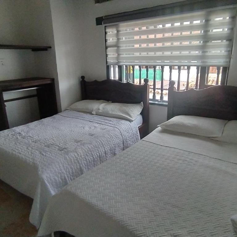 Hospedaje el jirasol - Family Room - 2