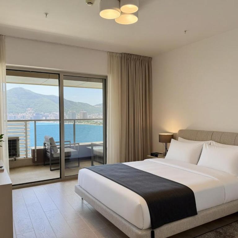 Harmonia VIP - Three-Bedroom Premium Apartment with Resort View - 14