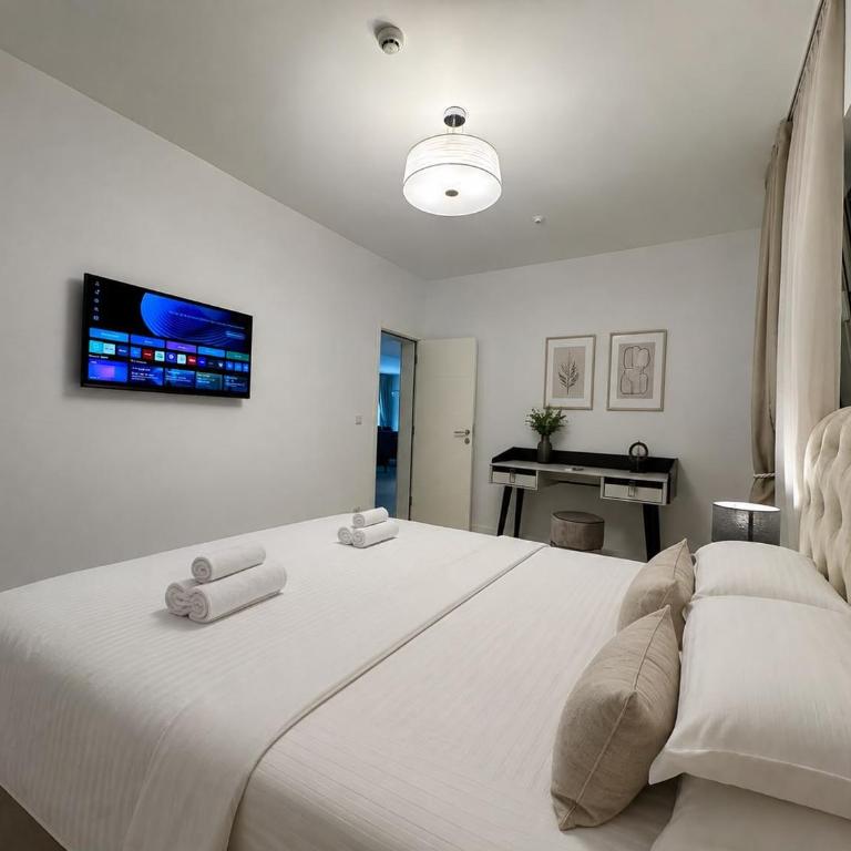 Harmonia VIP - Three-Bedroom Premium Apartment with Resort View - 15