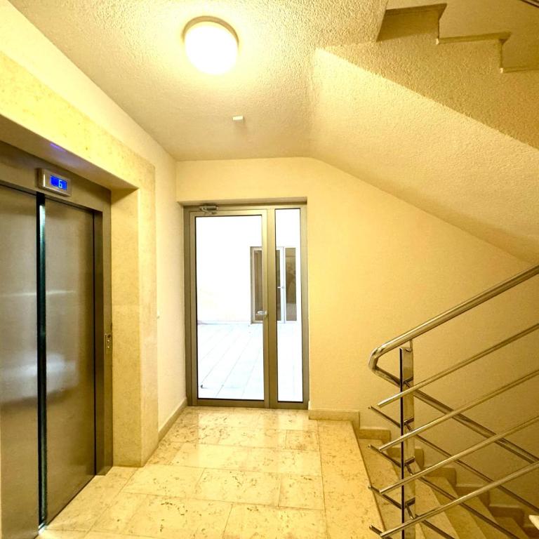 Harmonia VIP - Apartman sa 2 Spavaće Sobe, Terasom i Pogledom na More - 9