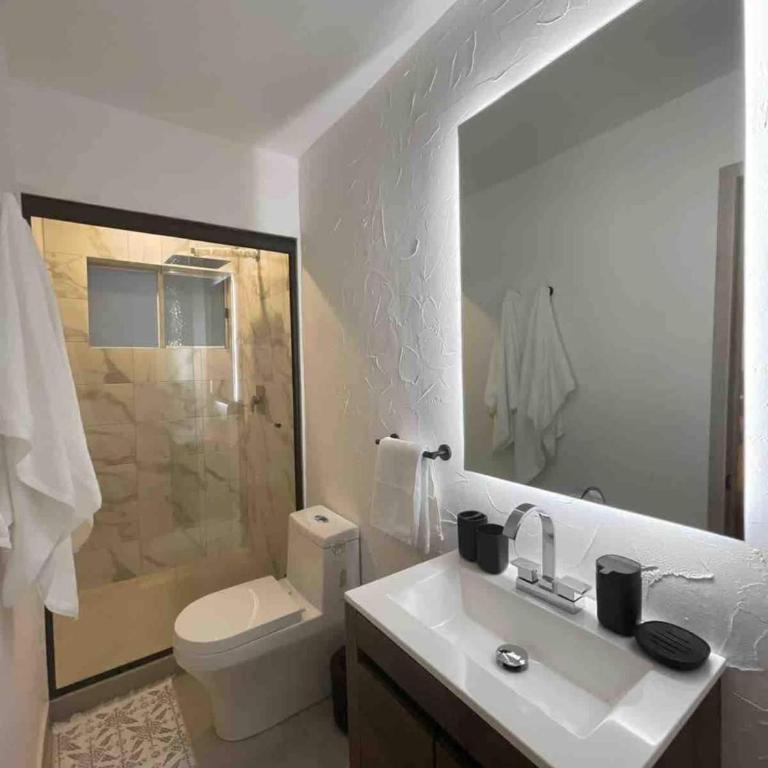 Twin Homes Compound - 5 Bedrooms - 1 km to US Consulate - Casa de 5 dormitorios - 27