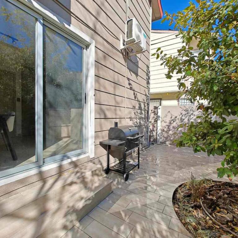 Twin Homes Compound - 5 Bedrooms - 1 km to US Consulate - Casa de 5 dormitorios - 41