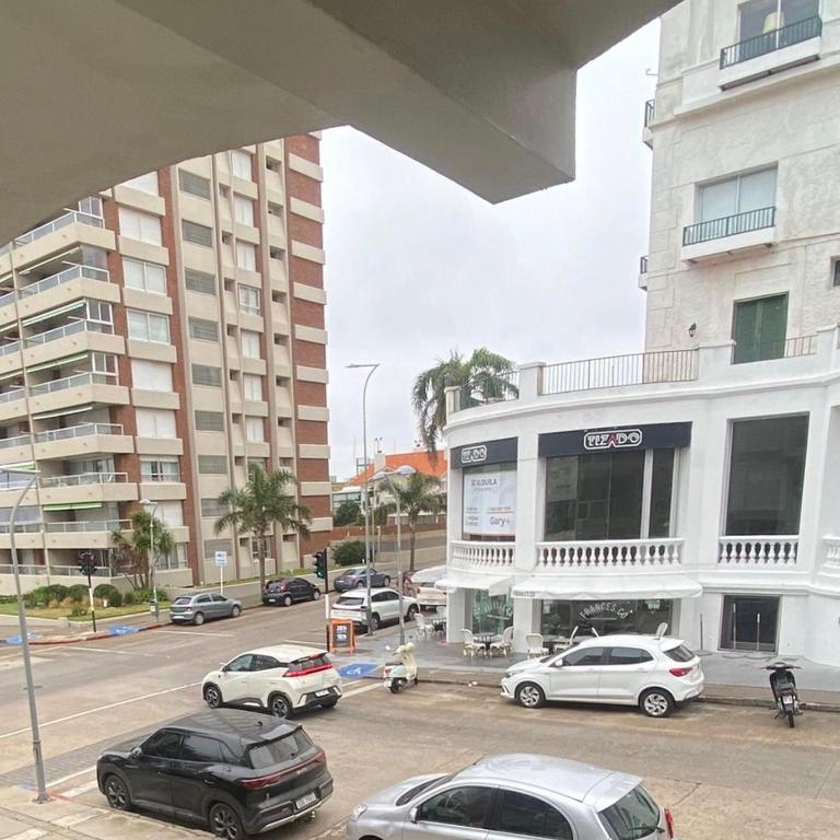 Punta del este - Apartamento de 2 dormitorios - 1
