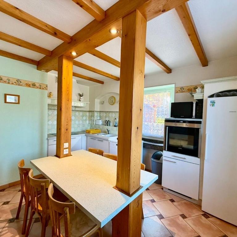 La Bressaude - Spacious house with terrace - Maison 4 Chambres - 7